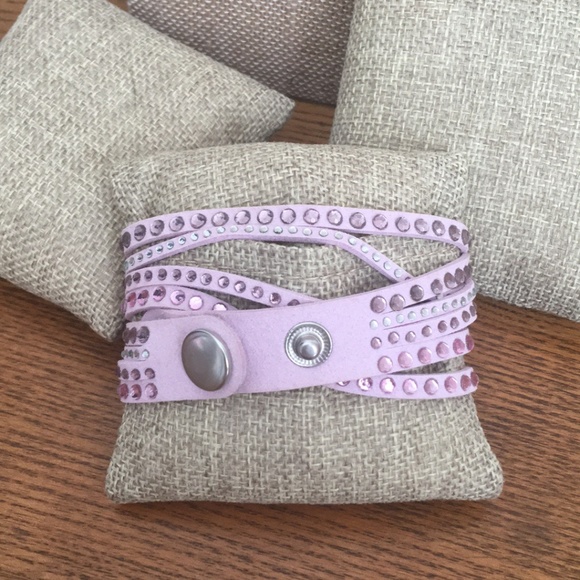DONATED Purple leather & rhinestones wrap bracelet - Picture 2 of 4